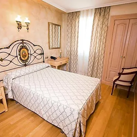 Julia Hotel Aranda de Duero